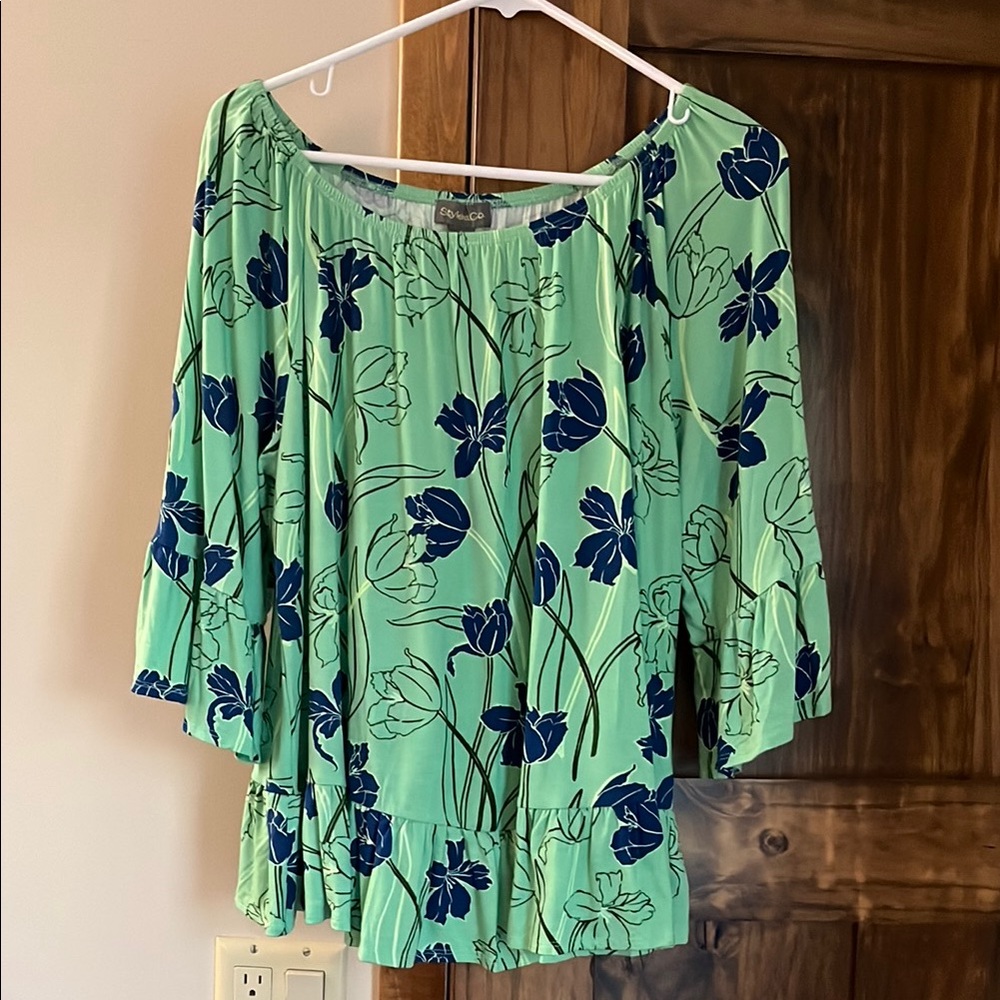 Style and Co Green and Navy Knit Floral Women's Top